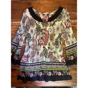 NICOLA Bohemian Pleated Top with 3/4 Length Flared Sleeves Size Medium